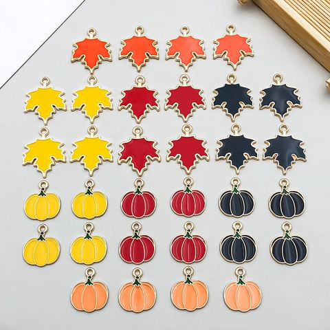 Legierung Emaille Erntedankfest Anhänger Cartoon Kürbis Ahornblatt Charms Für DIY Halskette Armband Herstellung Herbst Schmuckzubehör