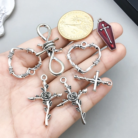 Breloques en Alliage de Zinc Argent Antique Gothic Punk pour Création de Bijoux DIY Cœur Rose Croix Cercueil Pendentifs