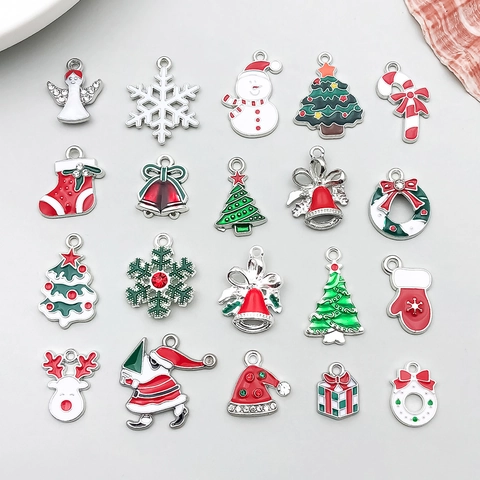 Kerstmis Emaille Legering Hangers DIY Sieraden Maken Charms Kerstman Sneeuwvlok Rendier Boom Bel Accessoires Voor Knutselen