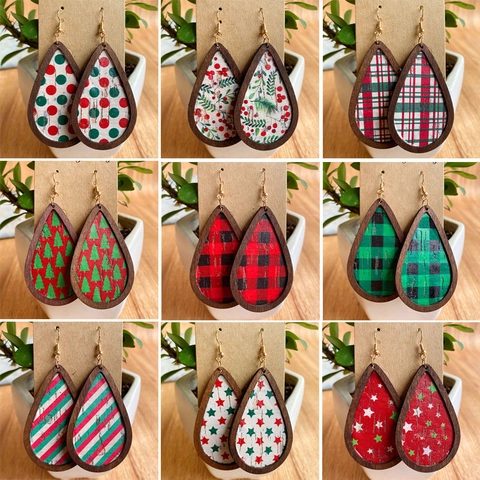 Vintage Christmas Wood Teardrop Earrings For Women PU Leather Printed Plaid Star Tree Dangle Earrings Festive Jewelry Gift