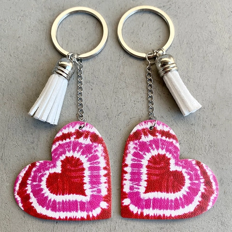 Fashion Heart Shaped PU Leather Keychain With Tassels Colorful Tie Dye Rainbow Striped Pattern Bag Charm For Women Accessories