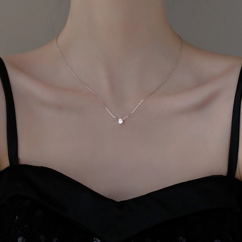 Collar con Colgante de Zirconia en Plata de Ley S925 Minimalista para Mujer Elegante Brillante Solitario Cadena de Clavícula Joyería