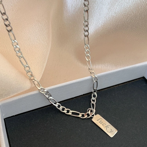 Minimalistische 925 Sterlingsilber Figaro-Halskette Mit Lucky-Buchstaben-Rechteck-Anhänger Modeschmuck Für Damen Geschenk