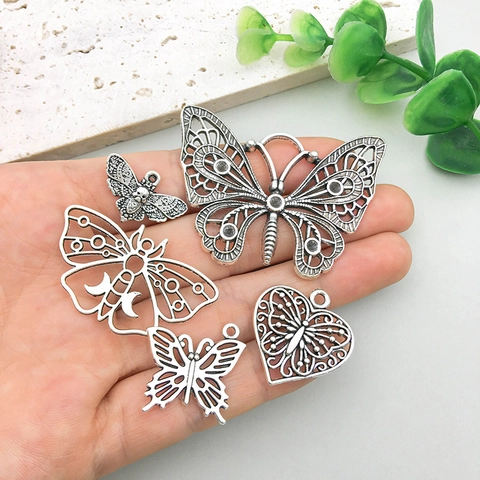 Dijes de Mariposa y Polilla de Aleación de Zinc Vintage Calavera Gótica Corazón Hueco Colgantes para Creación de Joyas DIY Accesorios Retro