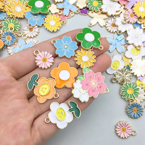 Alloy Enamel Flower Charms Mixed Styles Daisy Cherry Blossom Smiley Face Pendants For DIY Handcraft Jewelry Making Crafts Accessories