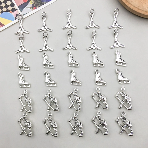 Pendentifs de Hockey en Alliage de Zinc Argent Antique pour la Fabrication de Bijoux DIY Breloques Patins Bâtons de Hockey Joueur pour Bracelets Colliers Accessoires de Bijoux de Sport