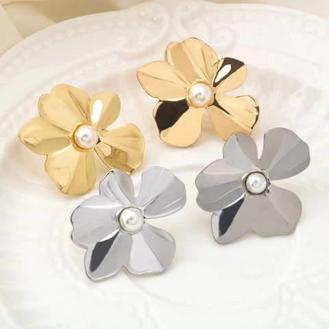 Stainless Steel Flower Stud Earrings For Women Elegant Geometric Geometric Artificial Pearl Inlaid Gold Silver Earrings Fashion Jewelry