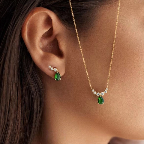 Lussuosi Collana e Orecchini in Rame con Zirconia Verde a Pera Gioielli Boutique Ciondolo a Goccia d'Acqua con Strass Donna