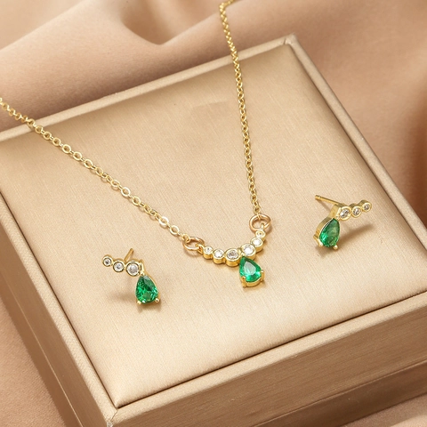 Lussuosi Collana e Orecchini in Rame con Zirconia Verde a Pera Gioielli Boutique Ciondolo a Goccia d'Acqua con Strass Donna