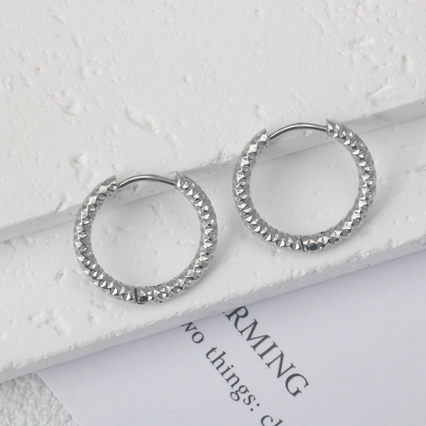 Stainless Steel Starry Texture Hoop Earrings For Men Women Minimalist Silver Color Diamond Cut Sparkling Geometric Circle Ear Jewelry