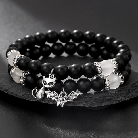 Gotisches Armband-Set Mit Matt Schwarzen Und Gefrosteten Weißen Perlen Legierung Katze Fledermaus Anhänger Damen Schmuck