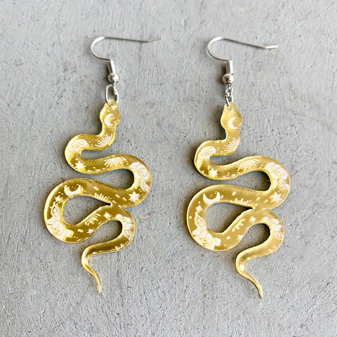 Bohemian Mystical Moon Star Pattern Acrylic Snake Dangle Earrings For Women Fashion Jewelry Accessories Pink Yellow White Drops