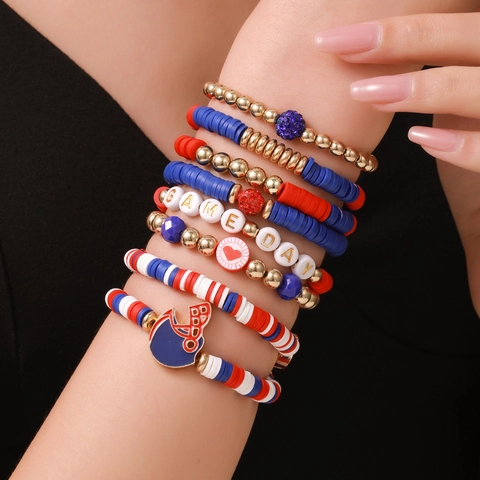Game Day Rugby Thema Polymer Ton Heishi Armband Set Für Damen Herren American Football Helm Emaille Anhänger Stapelbare Perlenarmbänder Sport Schmuck