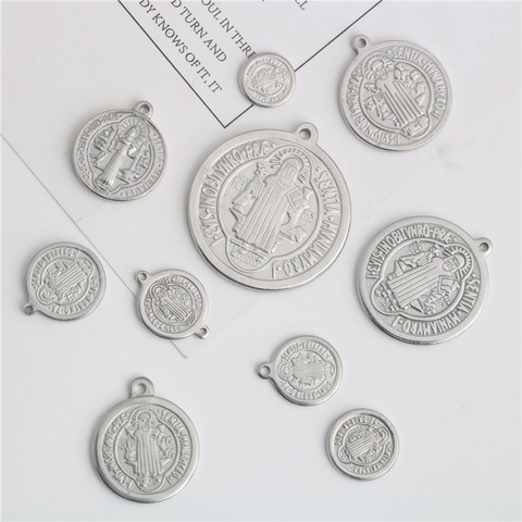 Ciondolo Religioso Medaglia di San Benedetto in Acciaio Inossidabile per Collana Bracciale DIY Gioielli Ciondolo Cattolico