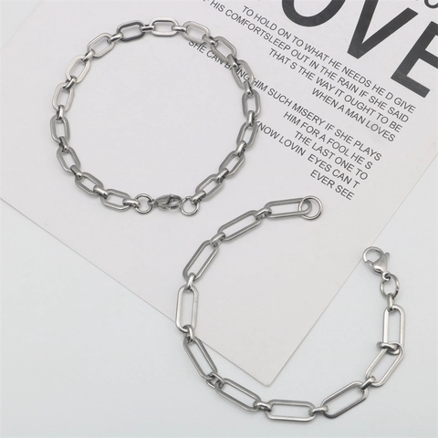 Bracciale a Catena in Acciaio al Titanio Fatto a Mano Minimalista Argento Geometrico Catena a Graffetta Gioiello Unisex