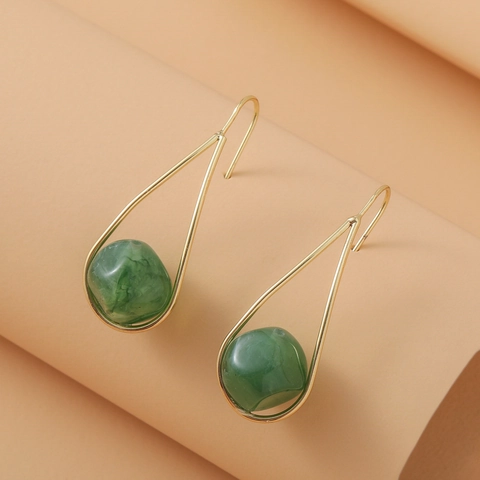 Minimalist Gold Plated Copper Water Drop Earrings For Women Elegant Green Resin Ball Long Dangle Earrings Fashion Jewelry