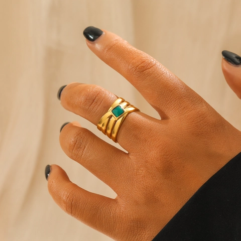 Vintage Stainless Steel Open Adjustable Ring For Women Gold Plated Square Green Stone Geometric Hollow Finger Ring Jewelry
