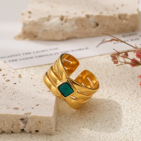 Vintage Stainless Steel Open Adjustable Ring For Women Gold Plated Square Green Stone Geometric Hollow Finger Ring Jewelry