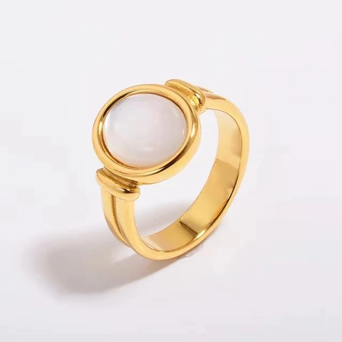 Vintage Minimalistische Roestvrijstalen Gouden Ring Met Ronde Witte Schelp Inlay Retro Luxe Sieraden Voor Dames