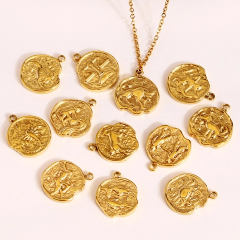 Collana con Ciondolo a Forma di Moneta dei Dodici Segni Zodiacali in Acciaio Inossidabile Placcato Oro 18K Vintage