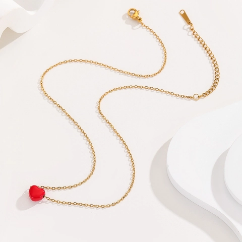 Minimalist 18K Gold Plated Stainless Steel Red Heart Pendant Necklace For Women Sweet Enamel Heart Adjustable Jewelry Gift