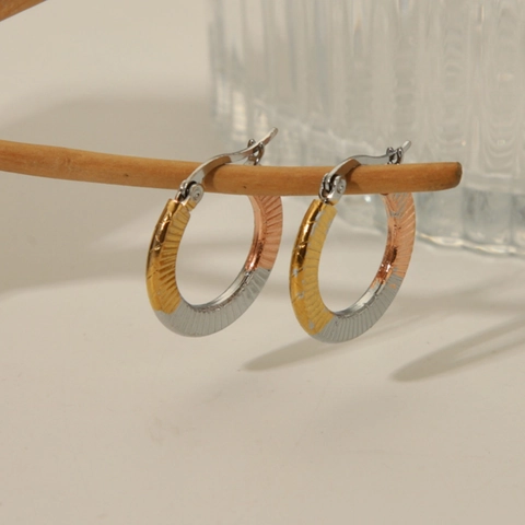 Vintage Driekleurige Roestvrijstalen Oorringen 18K Verguld Getextureerde Splicing Gesegmenteerde Ronde Oorbellen Voor Vrouwen Mode Sieraden
