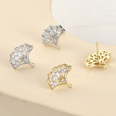 Tiges de Boucle d'Oreille en Cuivre Plaqué Or 14K Forme de Feuille de Ginkgo Incrustée de Zirconia DIY Bijoux