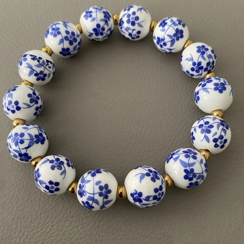 Bracciale in Acciaio Inossidabile Placcato Oro 18K con Perline di Porcellana Blu e Bianca Vintage Floreale Donna