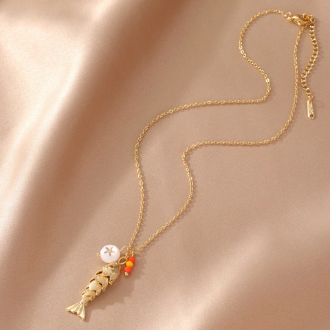 Gold Plated Stainless Steel Fish Pendant Necklace With Artificial Pearl Star Bead Elegant Animal Jewelry For Women Daily Dating Accessories