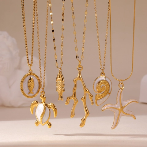 18K Gold Plated Stainless Steel Ocean Theme Pendant Necklace Sea Turtle Fish Starfish Elegant Jewelry For Women