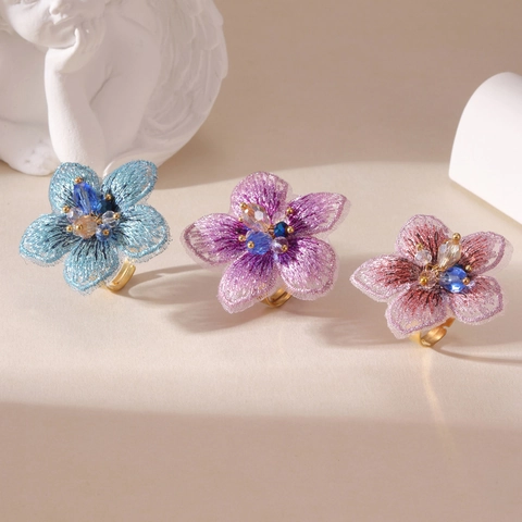 Anello Aperto in Acciaio Inossidabile con Fiore Ricamato Vintage per Donna Strass Perla di Cristallo Regolabile Gioielli Floreali