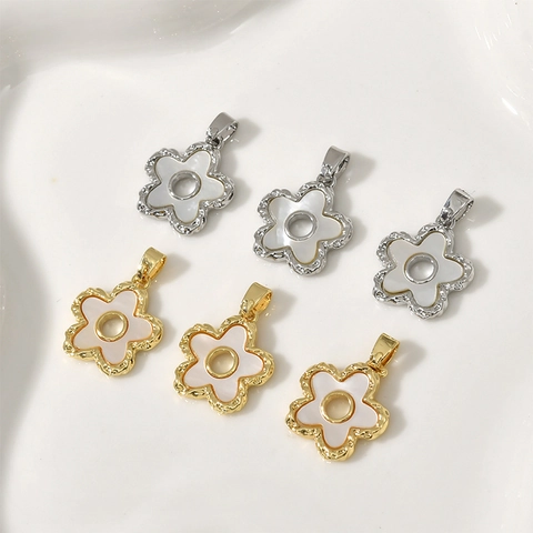 18K Gold Plated Copper Flower Pendant With Natural Sea Shell Inlay Hammered Edge Hollow DIY Jewelry Necklace Bracelet Charms