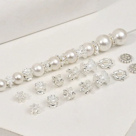 Perline Distanziatrici a Fiore in Rame Placcato Argento Con Zirconia per Fai da Te Bracciale Collana Accessori Gioielli