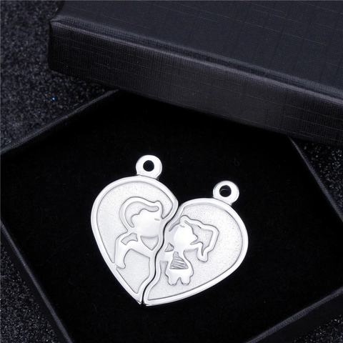 Stainless Steel Heart Puzzle Pendant For Couples Valentine's Day Boy Girl Silhouette Etched Jewelry Accessories Gift