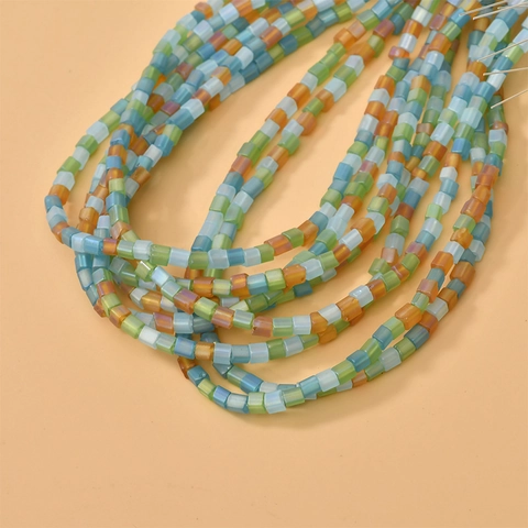 Perles en Verre Cube Mat 4mm Perles d'Espacement Lampwork Irisées Givrées pour Bricolage Bracelet Collier Boucle d'Oreille Accessoires de Bijoux