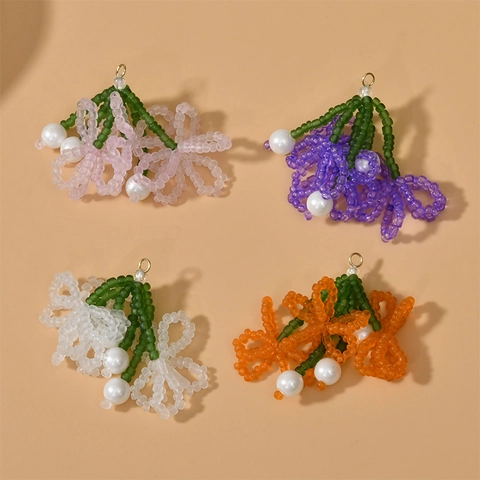 Ciondoli a Farfalla a Fiore in Vetro con Perline Fatti a Mano Perline Smerigliate Perla Artificiale Accessori per Gioielli con Orecchini DIY per Donna