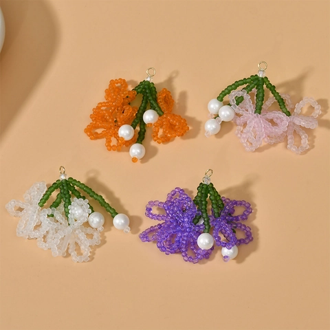 Ciondoli a Farfalla a Fiore in Vetro con Perline Fatti a Mano Perline Smerigliate Perla Artificiale Accessori per Gioielli con Orecchini DIY per Donna
