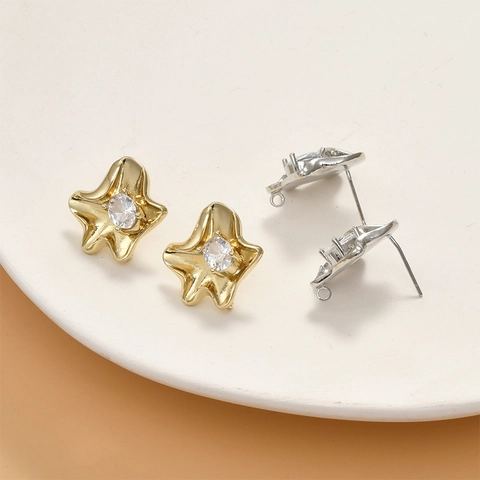 Perno per Orecchini in Rame Galvanizzato a Forma di Fiore con Zirconia e Anello per Creazione di Gioielli DIY