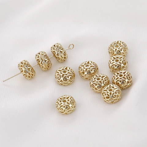 Perline Distanziatrici Traforate a Fiore in Rame Placcato Oro 14K Vintage Filigrana Volute Perline Piatte per Gioielli Fai da Te