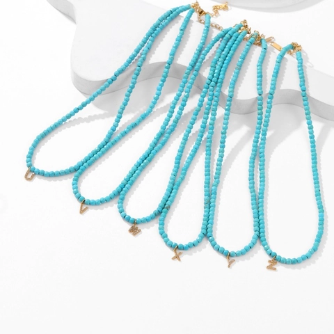 Collana di Perline in Turchese Sfaccettato Con Catena in Acciaio Inossidabile Placcato Oro e Ciondolo a Lettera Con Zirconia per Donna Gioielli Minimalisti