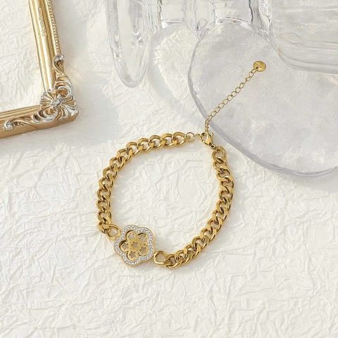 Fashion Women 316L Stainless Steel Cuban Link Bracelet Gold Plated Zirconia V Shape Flower Star Heart Charm Simple Jewelry
