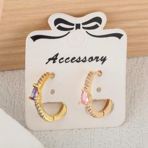 Boucles d'Oreilles Créoles en Cuivre avec Strass Taille Poire en Forme de Goutte d'Eau pour Femmes Micro Incrusté Géométrique Élégant Mariage Fête Bijoux Mode Cadeau