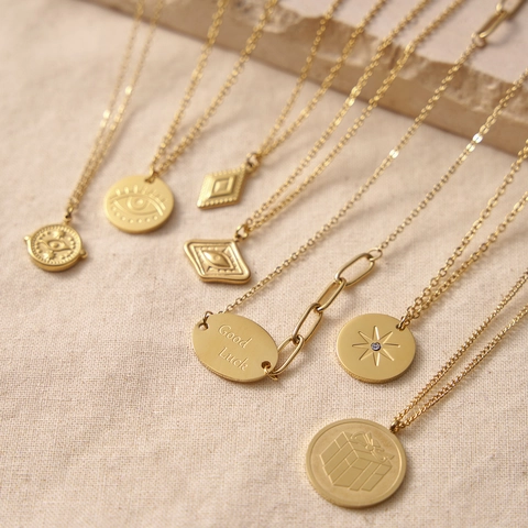 Minimalist Stainless Steel Gold Plated Pendant Necklace For Women Lucky Round Coin Starburst Rhinestone Geometric Chain Jewelry