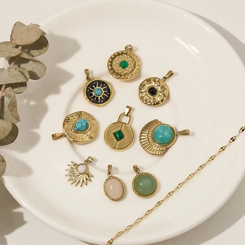 Colgante de Acero Inoxidable Bohemio Vintage Chapado en Oro 18K Piedra Natural Turquesa Malaquita Moneda Charm Mujer Joyería DIY