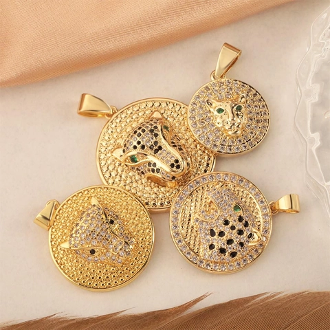 Collier Pendentif Tête de Léopard en Cuivre Plaqué Or 18K Avec Zirconia Animal Relief Bijoux Punk Individuels pour Hommes Femmes