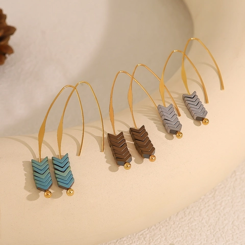 Vintage Copper Arrow Hook Earrings For Women European V Shape Geometric Long Drop Mineral Dangle Jewelry Accessories