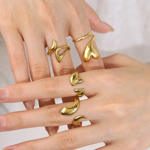 Anello Aperto in Acciaio Inossidabile Placcato Oro 18K per Donna Design Minimalista a Cuore Irregolare Goccia d'Acqua Gioielli Regolabili