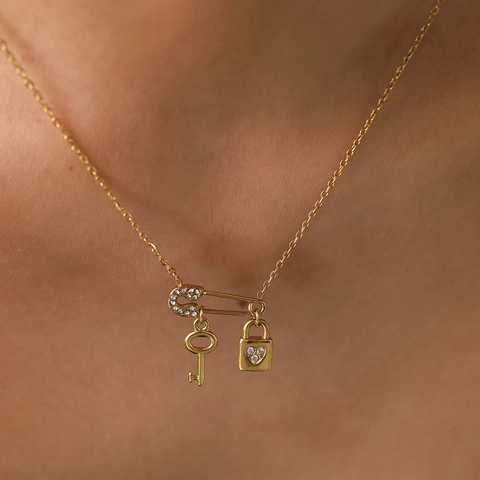 Fashion Stainless Steel Pendant Necklace For Women Safety Pin Heart Lock Key Charm 18K Gold Plated Rhinestone Necklaces