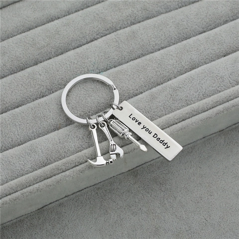Titaniumstaal Love You Daddy Gegraveerde Staaf Sleutelhanger Met Mini Hamer Moersleutel Schroevendraaier Gereedschap Vaderdag Cadeau Voor Papa