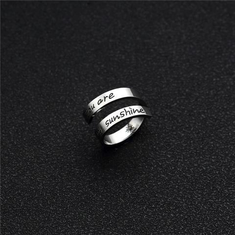 Bague Gravée en Acier Inoxydable You Are My Sunshine Bijou Doigt Ouvert pour Femme Motif Soleil Ajustable Minimaliste